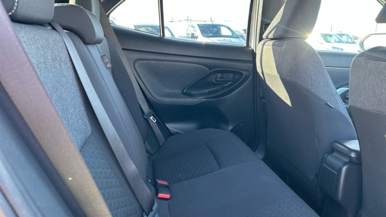 Toyota Yaris Cross 1.5 Hybrid Design 5dr CVT Hybrid Estate